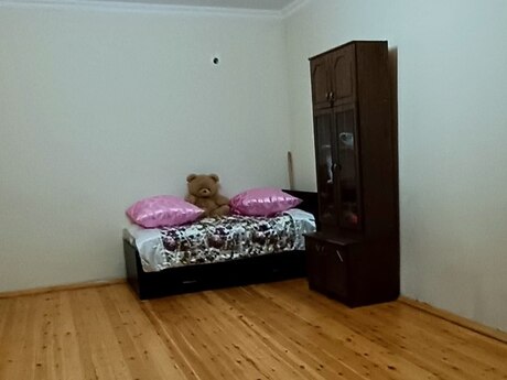 2 otaqlı həyət evi/bağ evi - Şağan q. - 64 m²