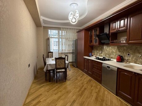 3-room apartment, 156 m², 8-ci mikrorayon: 410 000 ₼ 5