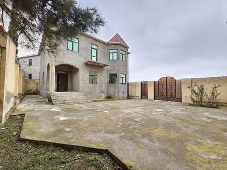 4 otaqlı həyət evi/bağ evi - Xırdalan - 200 m²