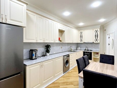 4 otaqlı yeni tikili - Qara Qarayev m. - 135 m²