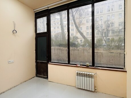 Elan №5844467 - Bakı, Elmlər Akademiyası m., 120 m²