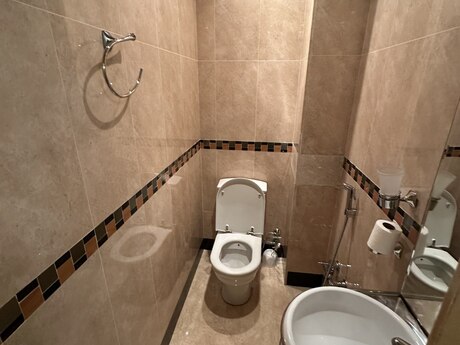 Сдаётся 3-комнатная квартира в старом фонде, İçəri Şəhər, 130 м², 1 500 AZN/мес, фото 3 / 12