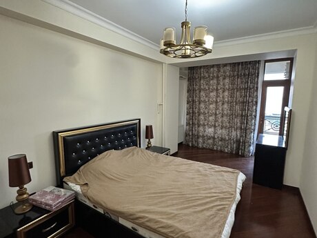Сдаётся 3-комнатная квартира в старом фонде, İçəri Şəhər, 130 м², 1 500 AZN/мес, фото 5 / 12