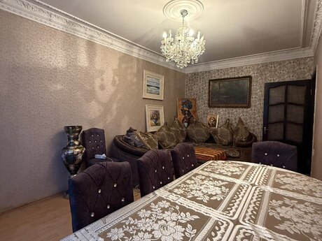 4 otaqlı köhnə tikili - Xətai r. - 100 m²