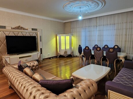 5 otaqlı yeni tikili - 28 May m. - 250 m²