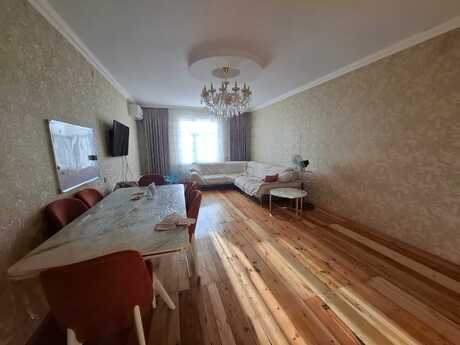 7 otaqlı həyət evi/bağ evi - Lökbatan q. - 290 m²