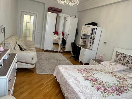 Объявление №5845591 - Баку, м. Элмляр Академиясы, 3-комн., 157 м², 7/17 этаж