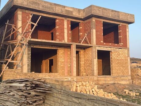 6 otaqlı həyət evi/bağ evi - Badamdar q. - 400 m²