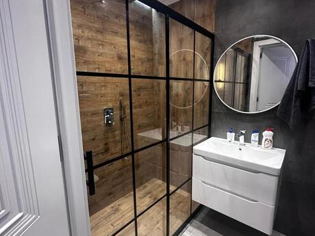 4-комн. новостройка - м. Иншаатчылар - 161 м²