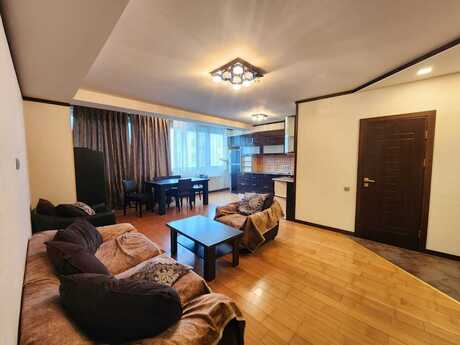 Объявление №5840428 - Баку, м. 28 мая, 3-комн., 80 м², 4/9 этаж