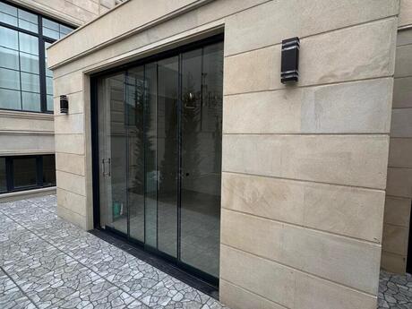 7 otaqlı həyət evi/bağ evi - Badamdar q. - 550 m²