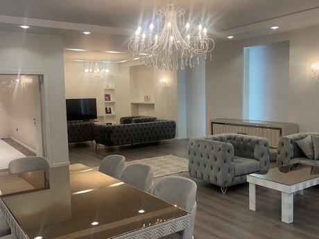 Объявление №5846095 - Баку, м. Ичеришехер, 5-комн., 310 м², 5/7 этаж