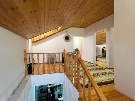 4 otaqlı həyət evi/bağ evi - Hövsan q. - 200 m²