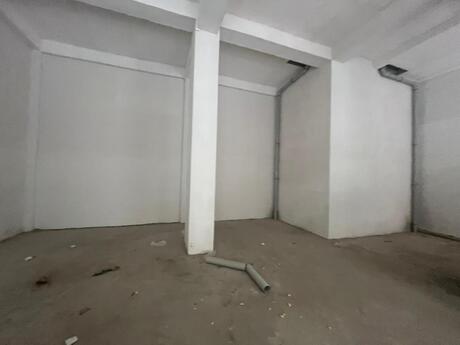 Obyekt - Ağ şəhər q. - 300 m²