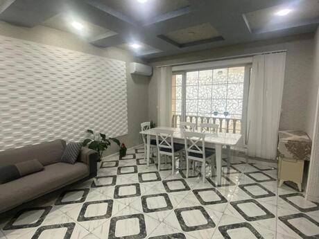 4 otaqlı həyət evi/bağ evi - Mərdəkan q. - 125 m²