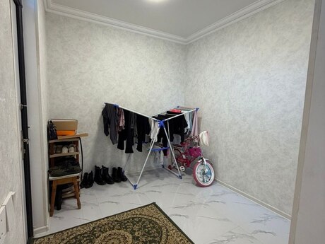 5 otaqlı həyət evi/bağ evi - Əmircan q. - 153 m²