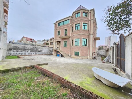 6 otaqlı həyət evi/bağ evi - Xırdalan - 400 m²