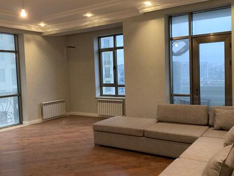 3 otaqlı yeni tikili - Elmlər Akademiyası m. - 168 m²