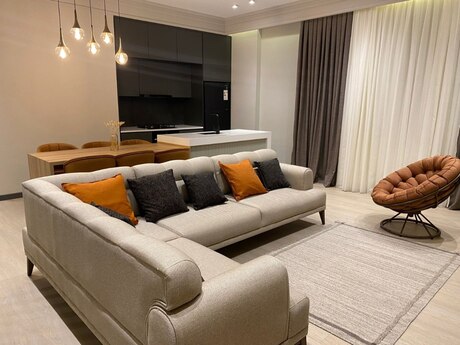 3 otaqlı yeni tikili - 28 May m. - 140 m²