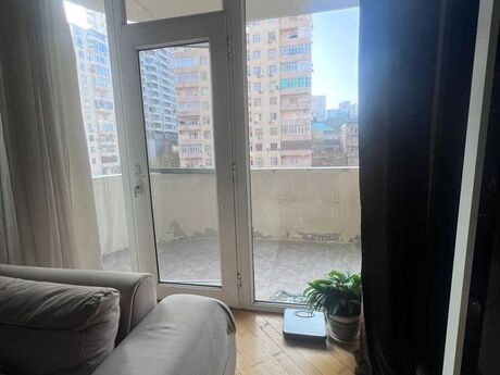3-комн. новостройка - м. Иншаатчылар - 110 м²
