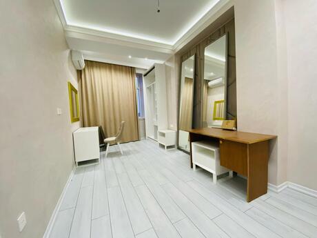 İnşaatçılarda 3 otaqlı yeni tikili mənzil satılır, 130 m², 308 000 AZN, şəkil 5 / 12