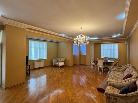 Объявление №5836183 - Баку, м. 28 мая, 3-комн., 175 м², 4/17 этаж