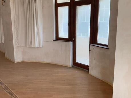 4 otaqlı yeni tikili - Elmlər Akademiyası m. - 237 m²