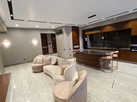 4-комн. новостройка - Наримановский  р. - 207 м²