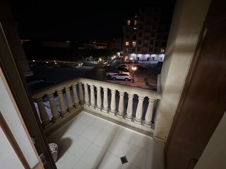 Elan №5848519 - Bakı, Ağ şəhər q., 3 otaqlı, 107 m², 2/7 mərtəbə