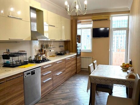 3 otaqlı yeni tikili - Nərimanov r. - 140 m²