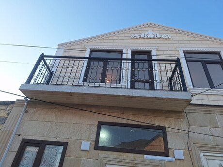 4 otaqlı həyət evi/bağ evi - Biləcəri q. - 59 m²