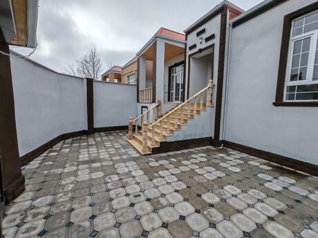 4 otaqlı həyət evi/bağ evi - Zabrat q. - 120 m²