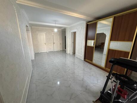 4 otaqlı həyət evi/bağ evi - Yeni Günəşli q. - 256 m²