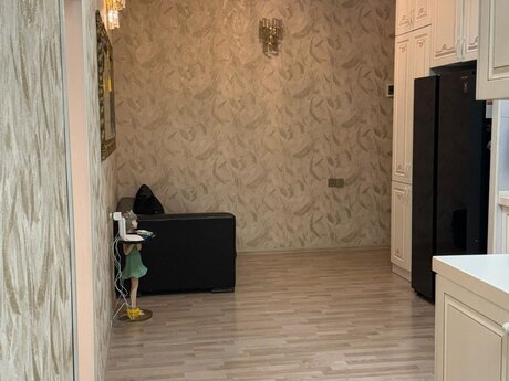 3 otaqlı mənzil, 136 m², 8 Noyabr: 310 000 ₼ 5