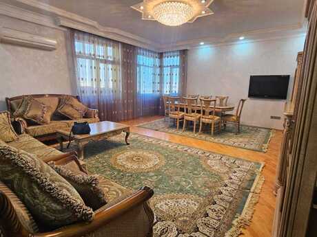 Elan №5848845 - Bakı, Nərimanov r., 3 otaqlı, 140 m², 9/18 mərtəbə