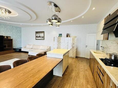 5 otaqlı yeni tikili - 28 May m. - 210 m²
