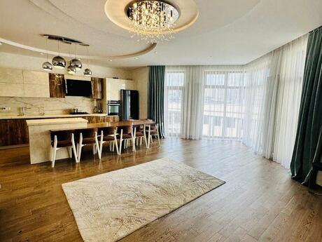 5 otaqlı yeni tikili - 28 May m. - 210 m²