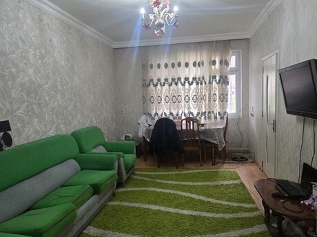 Elan №5849659 - Bakı, Memar Əcəmi m., 3 otaqlı, 70 m², 1/5 mərtəbə