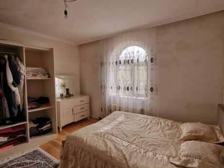 8 otaqlı həyət evi, 224 m², Zabrat: 330 000 ₼ 5