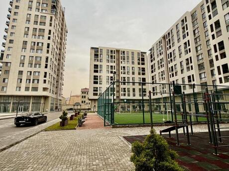 3-комн. новостройка - Бинагадинский р. - 100 м²