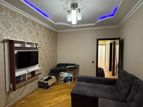 3 otaqlı köhnə tikili - Bakıxanov q. - 82 m²