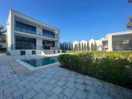 5 otaqlı həyət evi/bağ evi - Şüvəlan q. - 380 m²