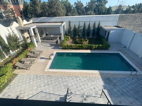 5 otaqlı həyət evi/bağ evi - Şüvəlan q. - 380 m²