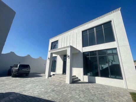 5 otaqlı həyət evi/bağ evi - Şüvəlan q. - 380 m²