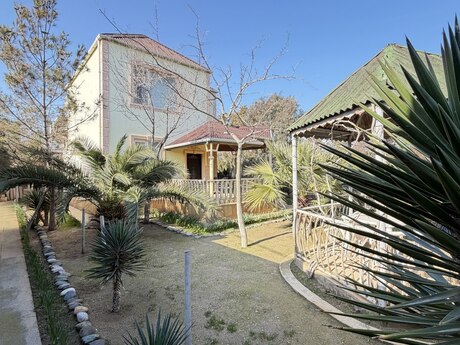 3 otaqlı həyət evi/bağ evi - Mərdəkan q. - 120 m²
