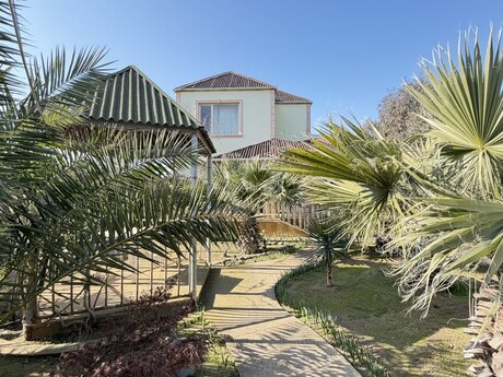 3 otaqlı həyət evi/bağ evi - Mərdəkan q. - 120 m²