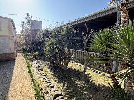 House with Garden, Villa For Sale