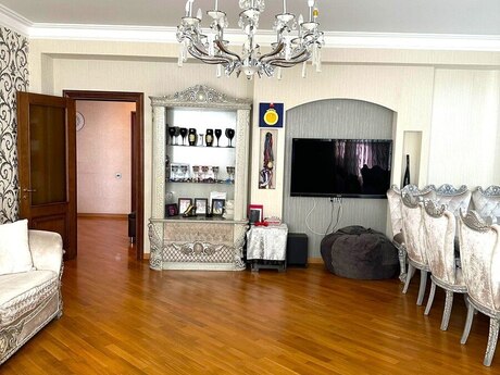 4 otaqlı yeni tikili - Elmlər Akademiyası m. - 215 m²