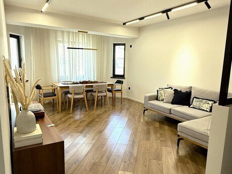 Elan №5850610 - Bakı, Bakıxanov q., 2 otaqlı, 95 m², 4/4 mərtəbə