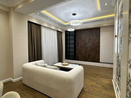 4 otaqlı yeni tikili - Nəsimi r. - 211 m²